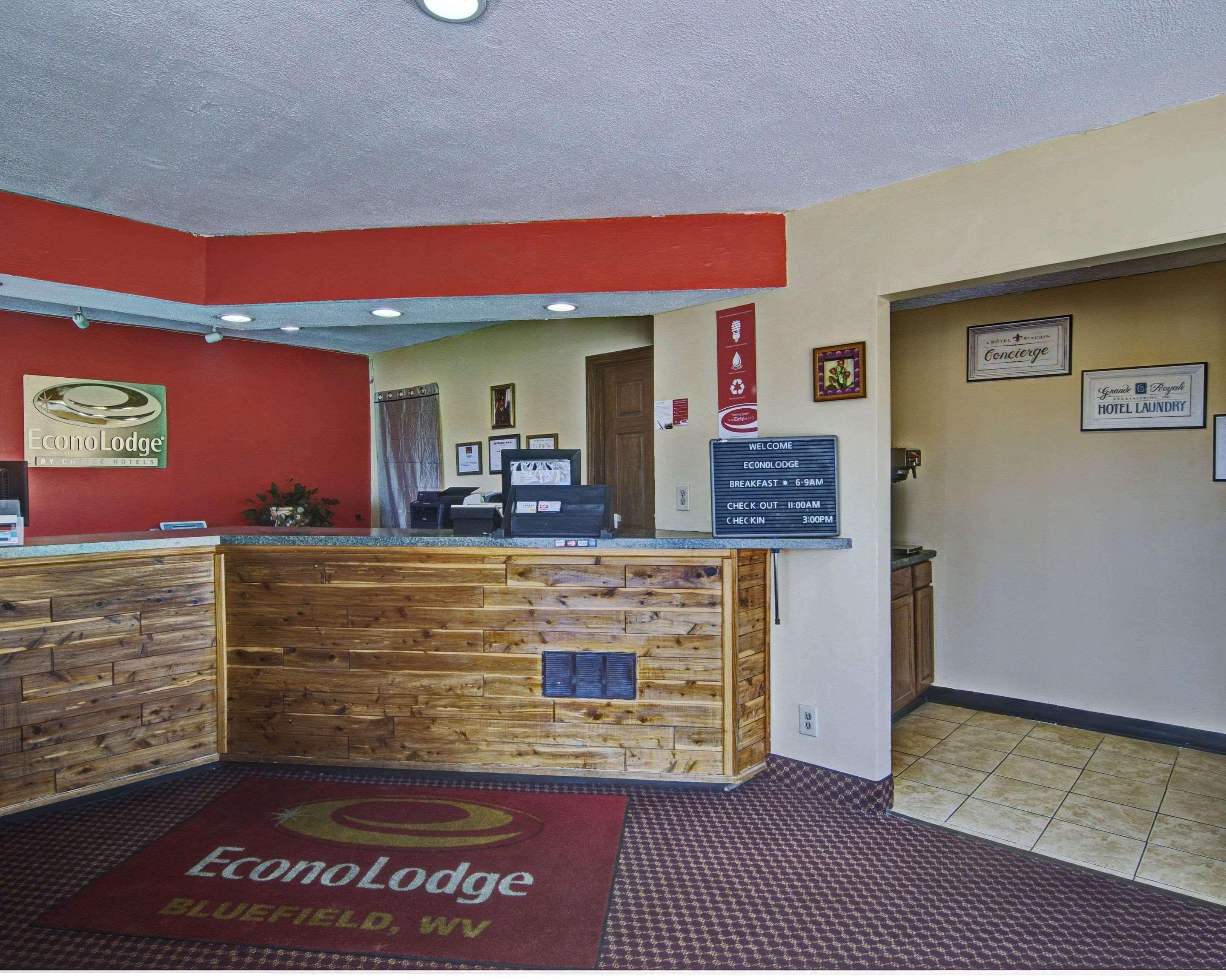 Econo Lodge Near Bluefield College Extérieur photo